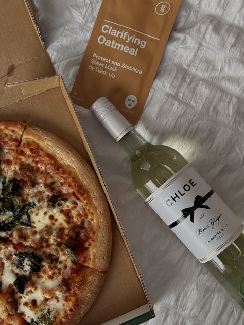 self care night.🤎🧖🏾‍♀️🍷🍕 #selfcare #aesthetic #aestheticwallpaper #selfcaresunday #pizza #wellness #wine #skincare #facemask Wine Skincare, Gemini Beauty, Night Selfcare, Self Care Night, Selfcare Aesthetic, Self Care, Vision Board, Wine Bottle, Pizza