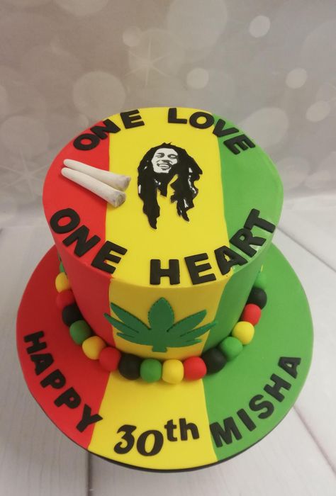 Jamaica Theme Party Ideas, Juneteenth Cake, Bob Marley Birthday Cake, Juneteenth Cupcakes, Jamaican Birthday Cake, Reggae Cake Ideas, Reggae Cake, One Love Cake Bob Marley, Jamaica Cake