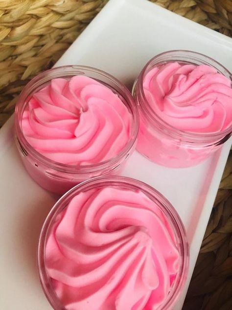 Pink Body Butter, Hair Butter, Whipped Body Cream, Homemade Body Butter, Teen Stuff, Aesthetic Skincare, Bath And Body Products, Bath And Body Works Perfume, Diy Body Care