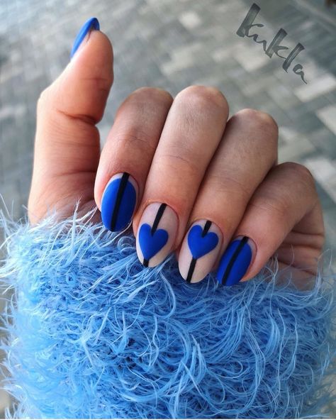 Blue Heart Negative Space Round Nails Negative Space Nails, Heart Problems, Round Nails, Blue Pin, Nail Health, Negative Space, Heart Nails, Minimalist Nails, Blue Heart