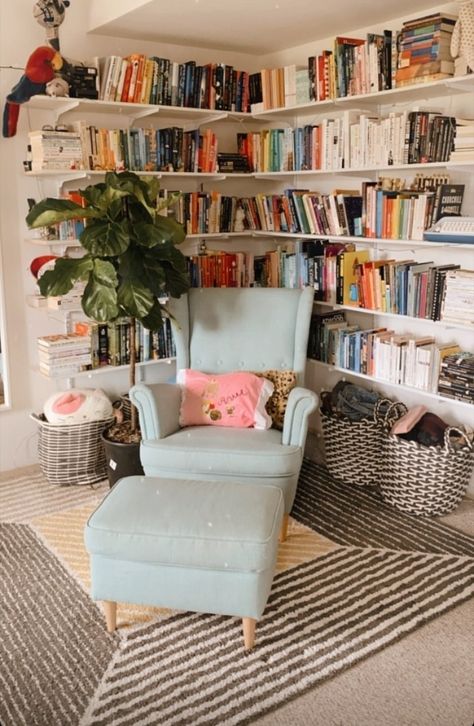 Beautiful Home Library, Cozy Home Library, Home Library Rooms, Dreamy Decor, Home Library Design, Reading Nooks, Home Libraries, Inviting Home, Home Library