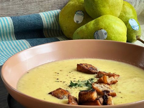 Pear And Brie Soup, Bartlett Pears Recipes, Pear Soup Recipes, Pear Soup, Yummy Bread, Pear Puree, Bartlett Pears, Wisconsin Cheese, Walnut Bread