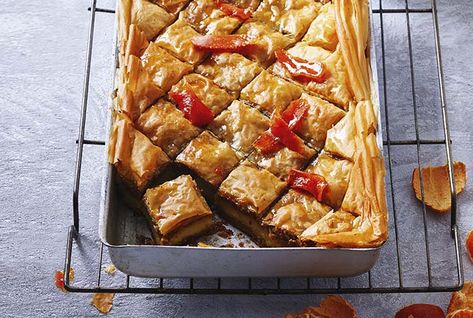 This Turkish sweet treat is boasts a unique flavour that one would be hard-pressed to replicate elsewhere in the culinary world. Learn how to make this custard baklava with mandarin syrup in the comfort of your own kitchen! Custard Baklava, Pastry Custard, Mandarine Recipes, Mandarin Juice, Vanilla Bean Paste, Arabic Dessert, Whole Foods Vegan, Armenian Recipes, Filo Pastry