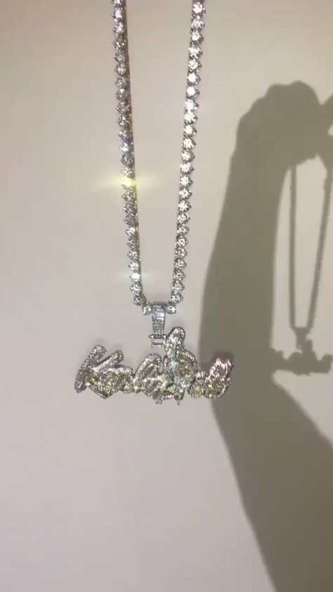 Iced Out Necklace Aesthetic, Silver Crystal Iced Out Necklace, Party-style Iced Out Silver Chain Necklace, Iced Out Diamond Necklace For Streetwear, Opals Jewelry, Kash Doll, Saweetie Icy Chain, Necklaces Black, Expensive Jewelry Luxury