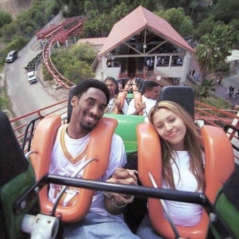 Velvey 🍑 on Instagram: “Kobe and Vanessa Bryant on the Viper rollercoaster, which is one of the tallest and fastest looping roller coasters in the world,…” Kobe And Vanessa Bryant, Nba Wife Aesthetic, Kobe And Vanessa, 90s Couples, Kobe Bryant Family, Kobe & Gigi, Vanessa Bryant, Kobe Bryant Pictures, Basketball Photography