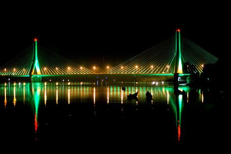 The new bridge at the source of the Nile, Jinja Uganda 🇺🇬 Yas Hotel, Jinja Uganda, Bike Parade, Khalifa Dubai, The Nile, London Eye, Countries Around The World, Different Countries, Iconic Landmarks