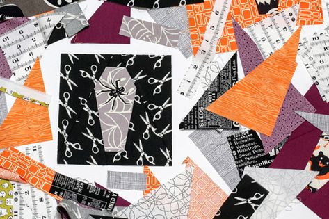 In Color Order: Free Pattern: Paper Pieced Coffin Quilt Block Coffin Quilt, Halloween Sewing Patterns, Quilt Halloween, Halloween Quilt Patterns, Row Quilt, Electric Quilt, Swap Ideas, Halloween Sewing, Beginner Sewing Patterns