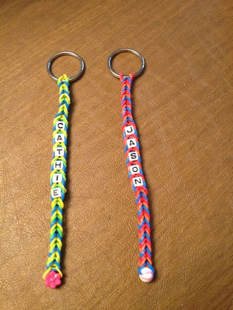 Rainbow Loom Bookmark, Loom Keychain, Rainbow Loom Keychain, Chain Tutorial, Crazy Loom, Loom Tutorials, Bracelets Rainbow, Loom Bands Tutorial, Loom Band Patterns