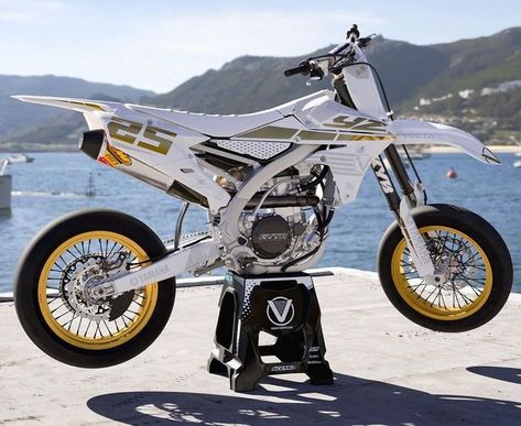 Supermoto 125, Yamaha Supermoto, Custom Dirt Bike, Ktm Dirt Bikes, Ktm Motocross, Yamaha Motocross, Dirt Motorcycle, Motos Yamaha, Motocross Love