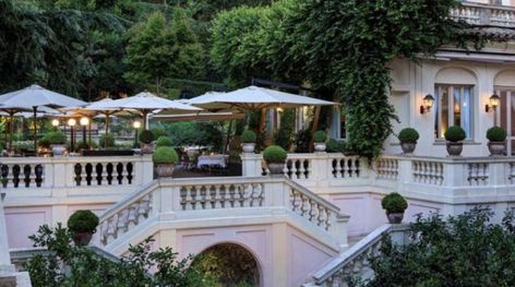 Luxury Hotel Exterior, La Valencia Hotel, Rocco Forte Hotels, Italy Hotel, Pink Hotel, Mediterranean Exterior, Rome Hotels, Belmond Hotels, Piazza Del Popolo