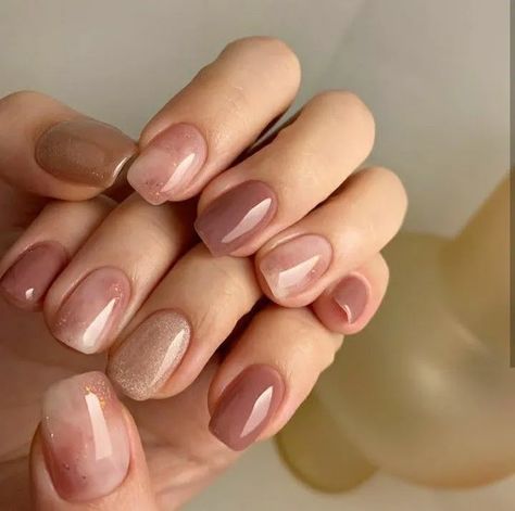 Hottest Korean nail trend of the moment: JELLY NAILS! How to recreate this Jelly Nails aka Korean blush nail design on a budget! Korean girl trends Korean fashion Korean Blush #nails #fallnails #winternails #manicure Blush Nail, Minimal Nails Art, Hello Nails, Summer Nail Art, Nail Trend, Subtle Nails, Beauty Nails Design, Simple Gel Nails, Minimal Nails