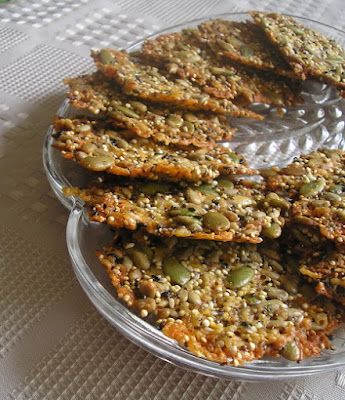 Seed Crackers Recipe, Homemade Crackers Recipe, Shelled Pumpkin Seeds, Seed Crackers, Healthy Crackers, Gluten Free Crackers, Homemade Crackers, Cracker Recipes, Savory Snacks