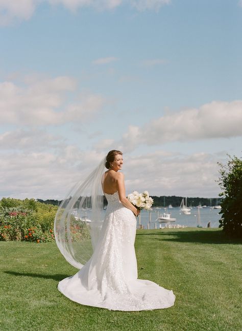 East Coast Wedding Dress, Marthas Vineyard Wedding Aesthetic, Coastal Wedding Photography, Marthas Vineyard Wedding, Spring Wedding Photography, Nantucket Wedding, Preppy Wedding, Elizabeth Anne, East Coast Wedding