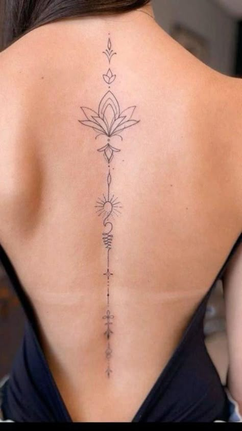 Spinal Tattoo Women, Simple Back Tattoo, Spinal Tattoo, Flower Spine Tattoos, Spine Tattoos For Women, Women Tattoos, E Tattoo, Spine Tattoo, Spine Tattoos