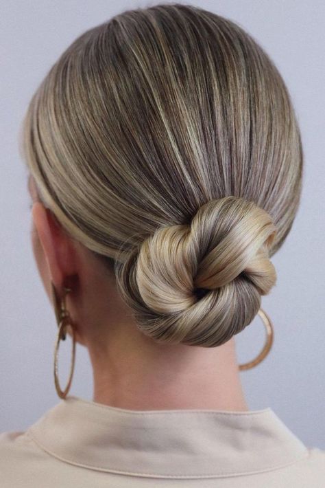 Bridal Hair For High Neckline, Sleek Bridal Bun, Porsche Mom, Bride Bun, Low Bun Wedding Hair, Wedding Bun, Wedding Hair Up, Low Bun Hairstyles, Elegant Wedding Hair