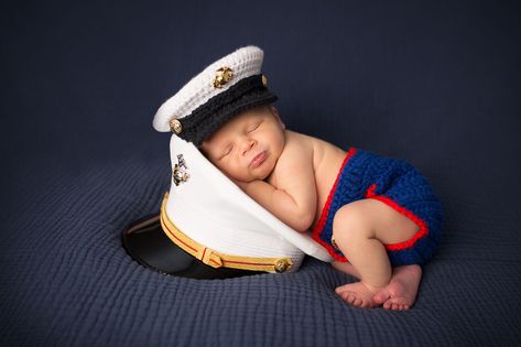 USMC baby marine corps Marine Corps Newborn Pictures, Newborn Marine Corps Photos, Marine Newborn Pictures, Nb Pictures, Usmc Baby, Brooklyn Photoshoot, Marine Corps Baby, Marine Pictures, Marine Baby