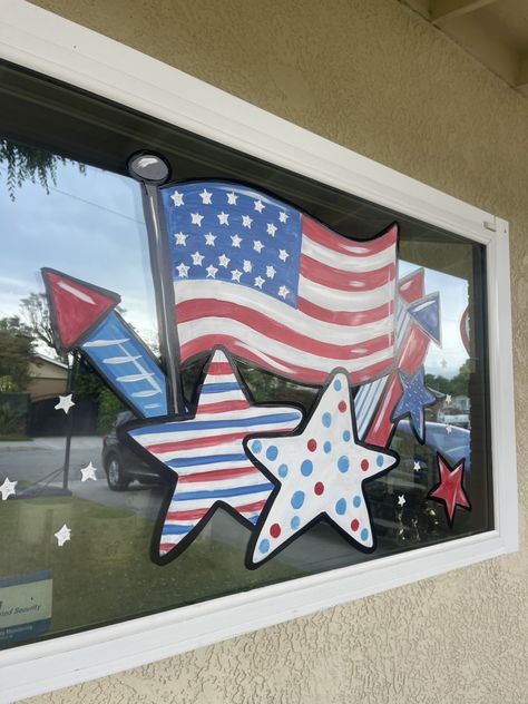 Patriotic Window Painting Ideas, Fourth Of July Window Art, Memorial Day Window Display, 4th Of July Window Art, Spring Window Art Ideas, Window Art For Business, Patriotic Window Painting, Memorial Day Window Painting, Spring Window Painting Ideas Easy