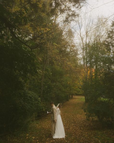 part 1 of this magical fall wedding second for @s.o.photography__ - - - - - - keywords - couples, couple, documentary, storytelling, photography, photographer, wedding photographer, documentary wedding photographer, authentic, midwest wedding photographer, travel wedding photographer, destination wedding photographer, documentary couples photographer, storytelling photography - - Midwest Wedding, Photographer Travel, Storytelling Photography, Documentary Wedding, Photographer Wedding, Travel Wedding, Destination Wedding Photographer, Fall Wedding, Storytelling