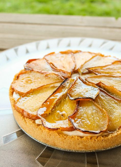 Maple Cheesecake with Roasted Pears | TheFoodCharlatan.com Pear Cheesecake, Popular Cheesecake Recipes, Maple Cheesecake, Roasted Pears, The Food Charlatan, Salted Caramel Cheesecake, Roasted Pear, Food Charlatan, Caramel Cheesecake