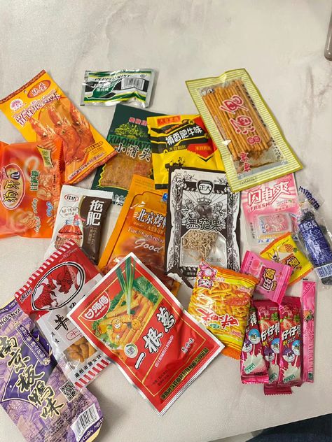 Latiaochinese Snack, Snack List, Snacks To Buy, Chinese Snacks, Snacks List, African Cooking, Healthy Food Dishes, Japanese Candy, Anime Food