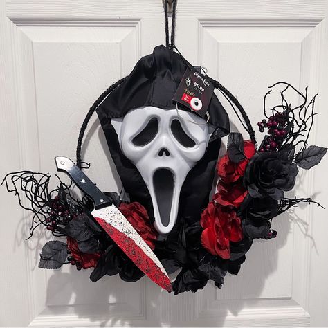 Ghost Face Wreath, Halloween Toes, Halloween Witches Brew, Scream Ghostface, Gothic Floral, Witch Boots, Halloween Garden, Frankenstein Halloween, Halloween Gothic