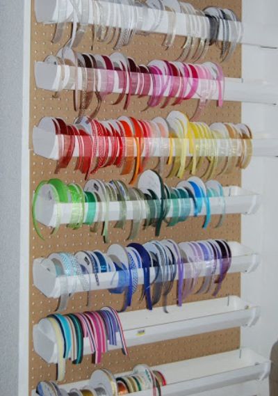 Rain gutter ribbon storage Scrapbooking Storage, Organize Ideas, Ribbon Holders, Ribbon Organization, Ribbon Storage, Dream Craft Room, Sewing Room Organization, Rooms Ideas, Rain Gutters