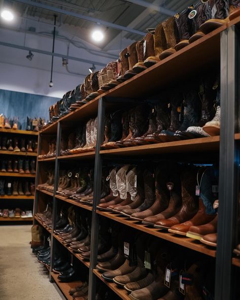 The fine folks at @boot_barn_official set me up with a fresh pair of work boots made by @thorogood_usa and a store visit at the local Boot Barn in Abilene – this store is dang nice. I’ve always wanted a durable boot that I’m not afraid to get dirty. It did not take long for these to get absolutely filthy… Shout out to @stuartranch for the mud on my boots Boot Barn, Boots Store, Not Afraid, Store Display, Work Boots, The Locals, Shout Out, Dream Life, Boots