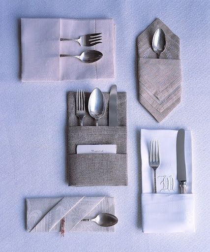 Napkin Folding with Silverware Dining Etiquette, Tafel Decor, Table Manners, Diy Event, Napkin Folding, Table Napkins, Holiday Tables, Beautiful Table, Decoration Table