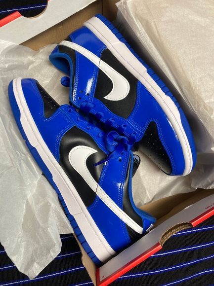 new nike women's dunk game royal blue/black/white w sz 8.5/m sz 7 Black White Shoes, White Shoes Sneakers, Black And White Shoes, Sneaker Games, School Fashion, New Nike, Shoe Game, Nike Dunks, Old School