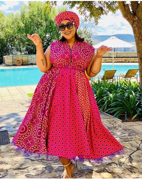 Zulu Fashion, Shweshwe Patterns, Black Hair Protective Styles, South African Traditional Dresses, African Traditional Wear, African Attire Dresses, Shweshwe Dresses, African Designs, Traditional Attires