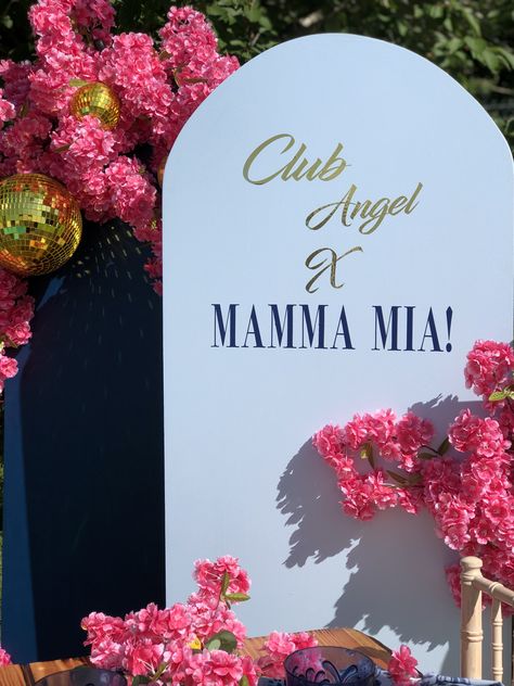 Mama Mia Backdrop, Mamma Mia Backdrop, Mama Mia Party Decorations, Mamamia Party, Mama Mia Bachelorette Party, Mama Mia Party, Mamma Mia Birthday, 17th Birthday Party Ideas, Mamma Mia Party