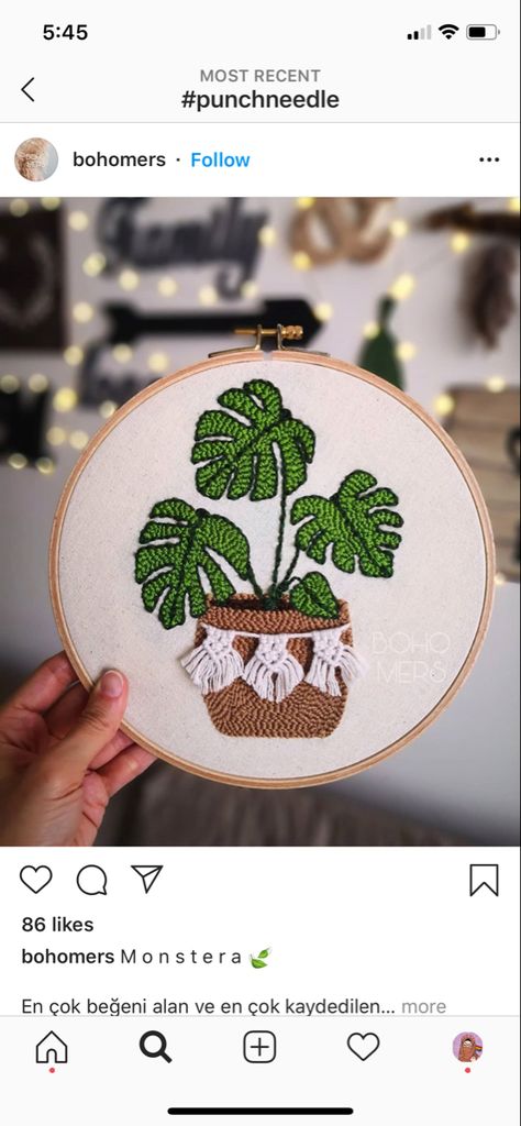 Monstera punch needle baskett Monstera Punch Needle, Punch Needle Plant, Punch Sablon, Punch Pano, Needle Cushion, Monstera Plant, Needle Punch, Punch Needle, Rug Hooking