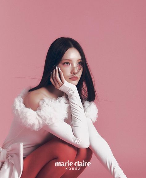 roo ˚.♡ no X: "xooos for marie claire korea november 2023 issue shot by lee jun kyoung https://t.co/WdLr3fGP6U" / X Korea Photoshoot, Korean Photoshoot, Marie Claire Korea, Marie Claire Magazine, Artist Project, Magazine Editorial, Asian Makeup, Spotify Playlist, Fashion Editor