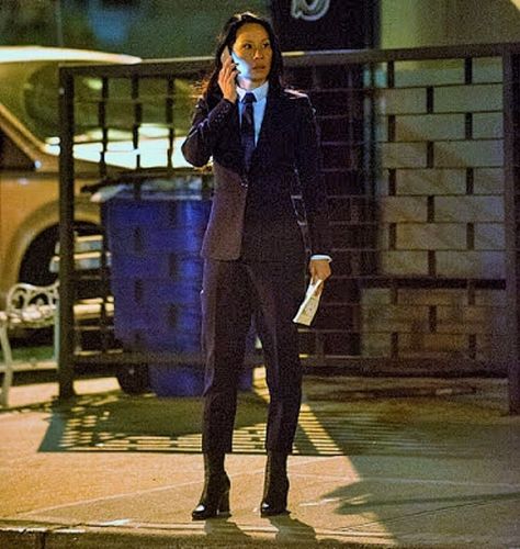 Lucy Liu as Joan Watson in Elementary Elementary Show, Elementary Sherlock, Joan Watson, Bones Tv Show, Lucy Liu, My Personal Style, Cyberpunk, Pop Culture, Personal Style