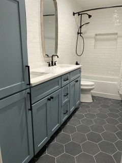 Gray Hexagon Tile Bathroom, Grey Hexagon Tile Bathroom Floor, Grey Hexagon Tile Bathroom, Black Floor Bathroom, Hexagon Tile Bathroom Floor, Hexagon Tile Bathroom, Colored Cabinets, Bathroom 2023, Bathroom Knobs