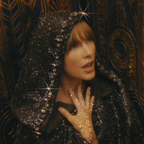 Taylor Swift Bejeweled Music Video, Bejeweled Music Video, Taylor Swift Bejeweled, Music Video, Taylor Swift, Swift, Music