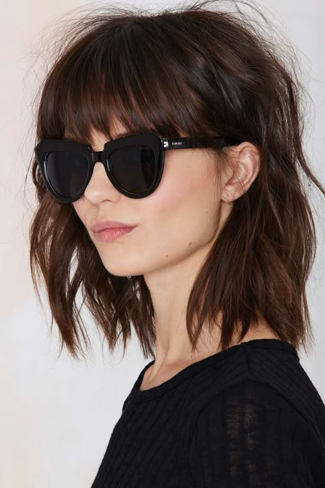 20 Pruebas de que el Long Bob es el corte que necesitas Short Hair Fringe, Shoulder Length Hair Cuts, Fringe Hairstyles, Long Bob Hairstyles, Short Hairstyle, Short Hair With Bangs, Hair Inspo Color, Shoulder Length Hair, Medium Length Hair Cuts