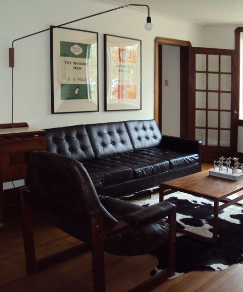 Cedrick and Sunny's Dark & Dramatic 1938 Toronto Bungalow — House Call Dark Mid Century Modern, Masculine Home Decor, Masculine Apartment, Mens Apartment Decor, Masculine Living Rooms, Leather Couches Living Room, Masculine Interior, Masculine Decor, Dark Wood Furniture