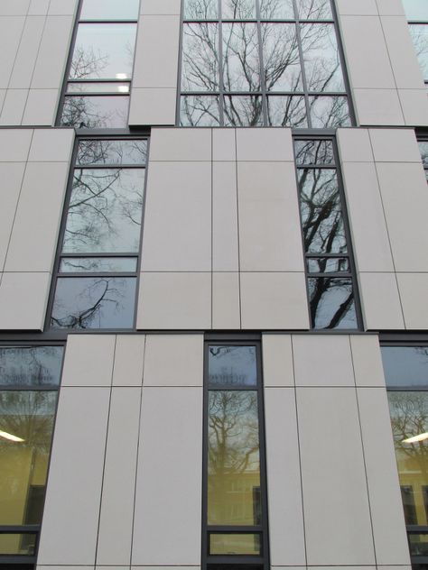 Office Facade Architecture, Gfrc Facade, Modular Facade, Horizontal Building Facade, Concrete Building Facade, Concrete Facade Architecture, Concrete And Glass Facade, Cement Panel Facade, Panel Facade