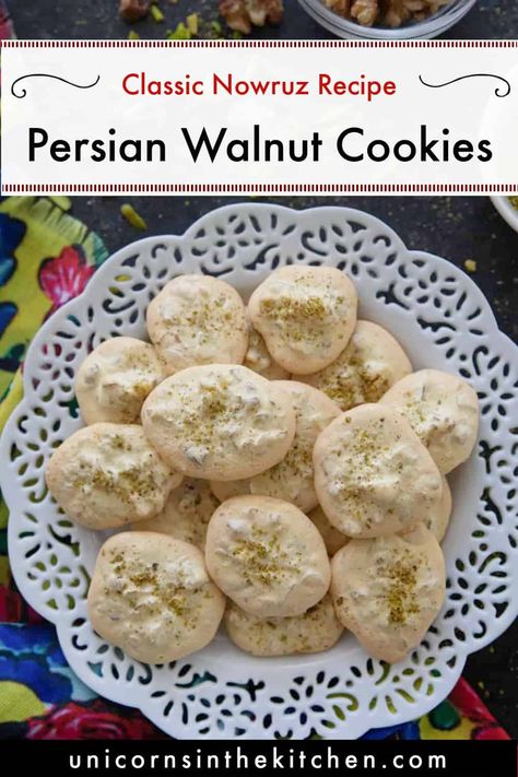 Brownie Fudge, Walnut Cookie Recipes, Persian Desserts, Persian New Year, Cookie Brownie, New Year's Desserts, New Years Cookies, Turkish Desserts, Fall Baking Recipes