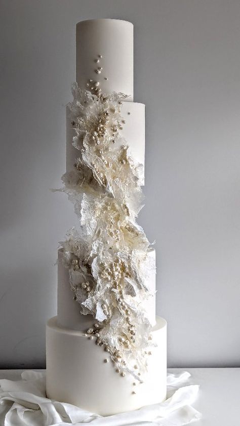 Showstopping Contemporary Cake Design in Surrey | All good things come in small packages right.....this was the perfect engagement cake for an intimate setting. A full on wedding cake just... | Instagram Wedding Cake Designs Minimalist, Fake Cake Wedding, Indian Wedding Cake Designs, Modern Wedding Cake Unique, Elegant Modern Wedding Cake, Wedding Torte, Unique Cake Designs, Contemporary Wedding Cake, Dreamy Cake