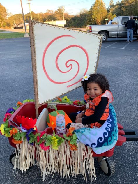 Boat Costume, Wagon Floats, Moana Halloween, Moana Boat, Moana Halloween Costume, Halloween Pumpkins Painted, 2024 Halloween, Moana Birthday