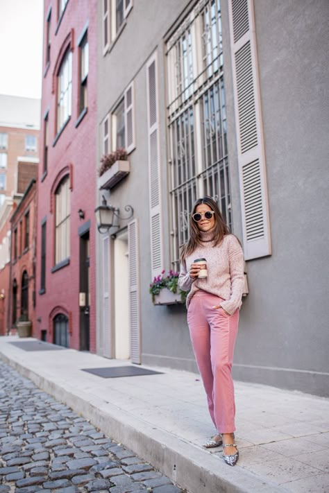 Pink outfit J.Crew Pink Velvet Pants, Glitter Mary Jane Flats, Wool Turtleneck Sweater Pink Pants Fall, Pink Flats Outfit, Velvet Trousers Outfit, Pink Trousers Outfit, Velvet Pants Outfit, Pink Pants Outfit, Pants Outfit Work, Jeans Rosa, Look Rose