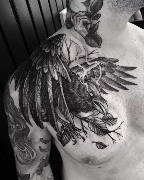 Crow Tattoo For Men, Celtic Raven Tattoo, Black Crow Tattoos, Crow Tattoos, Rabe Tattoo, Crow Tattoo Design, See Tattoo, Cool Shoulder Tattoos, Unusual Tattoo