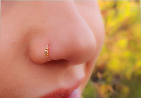 Nose Pin Aesthetic, Nose Ring Aesthetic, Nose Pin Designs, Girls With Nose Rings, Ring Nose Pin, Nose Ring Indian, Nath Nose Ring, Fashion Jewelry Necklaces Gold, Nose Ring Jewelry