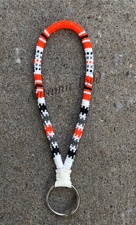 Beaded Lanyards Native American Tutorial, Beaded Lanyards Native American Pattern, Rope Beading, Wristlet Ideas, Métis Beading, Beaded Herringbone, Black Beaded Lanyards Native American, Red Beaded Lanyard, Indigenous Beaded Lanyard