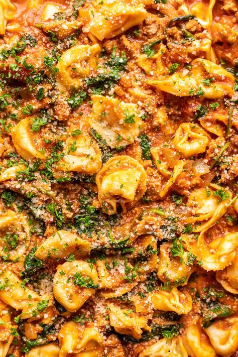 30 Minute Creamy Tortellini Pasta With Ground Turkey - Life is but a Dish Creamy Tortellini Pasta, Turkey Tortellini, Pasta With Ground Turkey, Cheese Tortellini Recipes, Ground Turkey Pasta, 2024 Meals, Creamy Tortellini, Tortellini Recipes, Tortellini Pasta