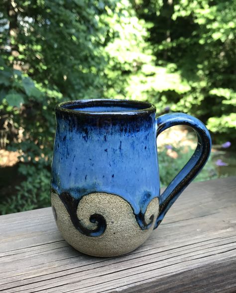 cool wave pattern, might incorporate it. Wax Resist Pottery Ideas, Pottery Patterns Ideas, Wax Resist Pottery, Pottery Videos, Wax Resist, Slab Pottery, Hand Built Pottery, Clay Mugs, Interior D