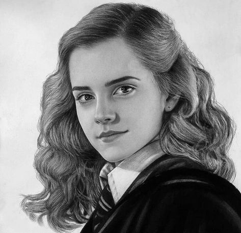 Hermione Granger Photoshoot, Hermione Granger Portrait, Harry Potter Pencil Art, Harry Potter Realistic Drawing, Potrait Sketch Celebrity, How To Draw Hermione Granger, Harry Potter Pencil Sketches, Hermoine Granger Drawing, Harry Potter Portrait Drawing