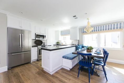 Peninsula kitchen design